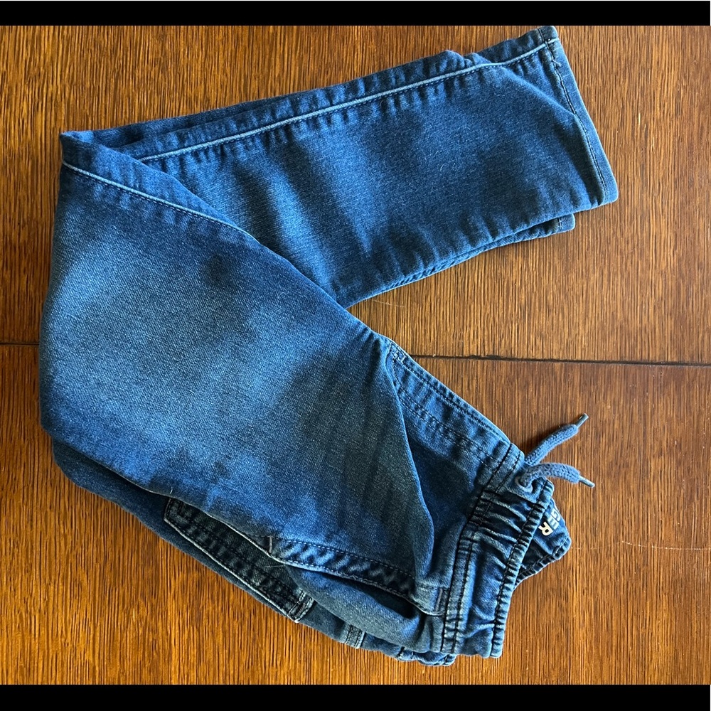 NWOT, never worn!  Gap Kids denim jeans.  Size S.